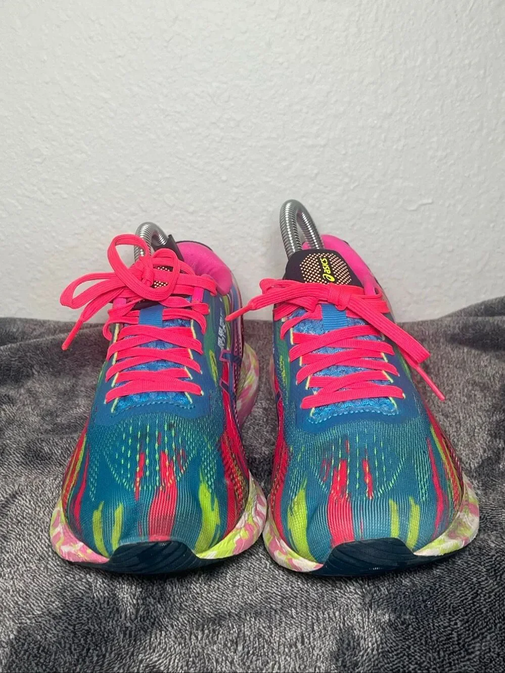 ASICS Women’s Noosa Tri 13 Running Shoes (Size 8 US / 39.5 EUR)
